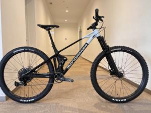 横浜ワールドポーターズ店 - 店舗